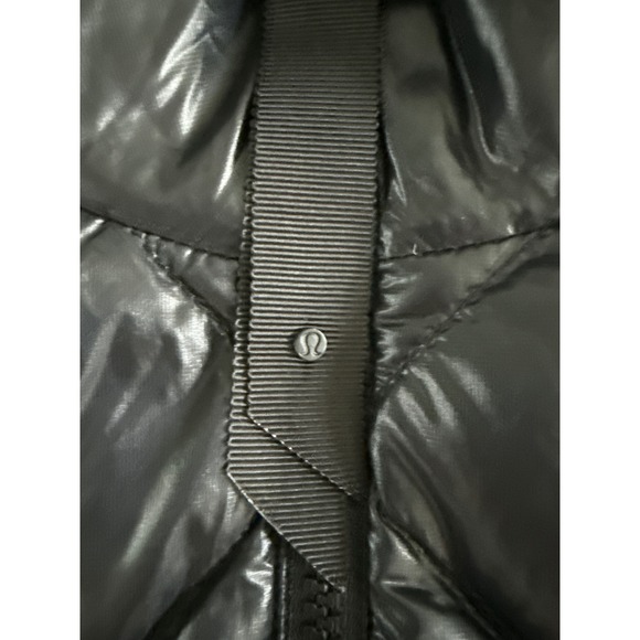 Lululemon The Fluffiest Vest Black Ziggy Snake Pink Black 650 Goose Down Sz 8 - Picture 7 of 14